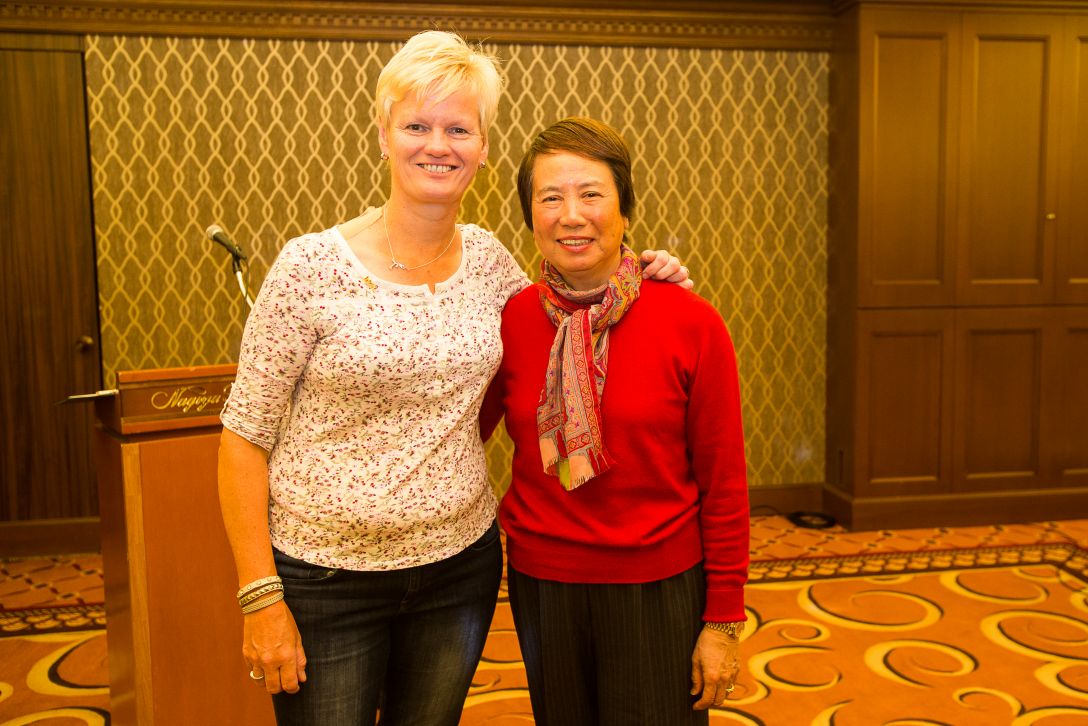 THE QUEENS　トリシュジョンソン、樋口久子　＜Photo：LADIES EUROPEAN TOUR＞