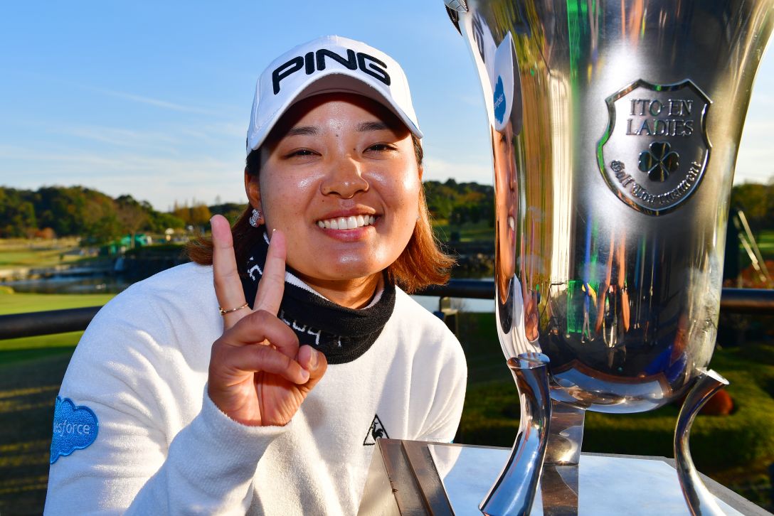 伊藤園レディスゴルフトーナメント　最終日　鈴木愛　＜Photo：Atsushi Tomura/Getty Images＞