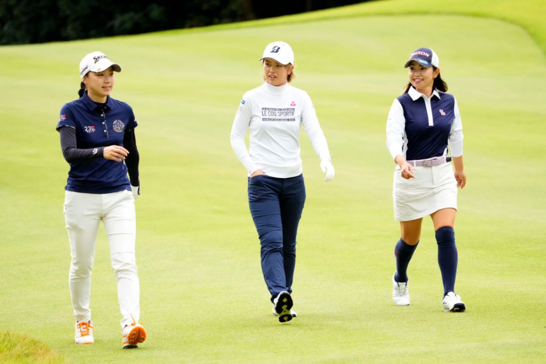 日台交流うどん県レディースゴルフトーナメント　最終日　さかしたりえこ　木下彩　青山加織　＜Photo：Ken Ishii/Getty Images＞