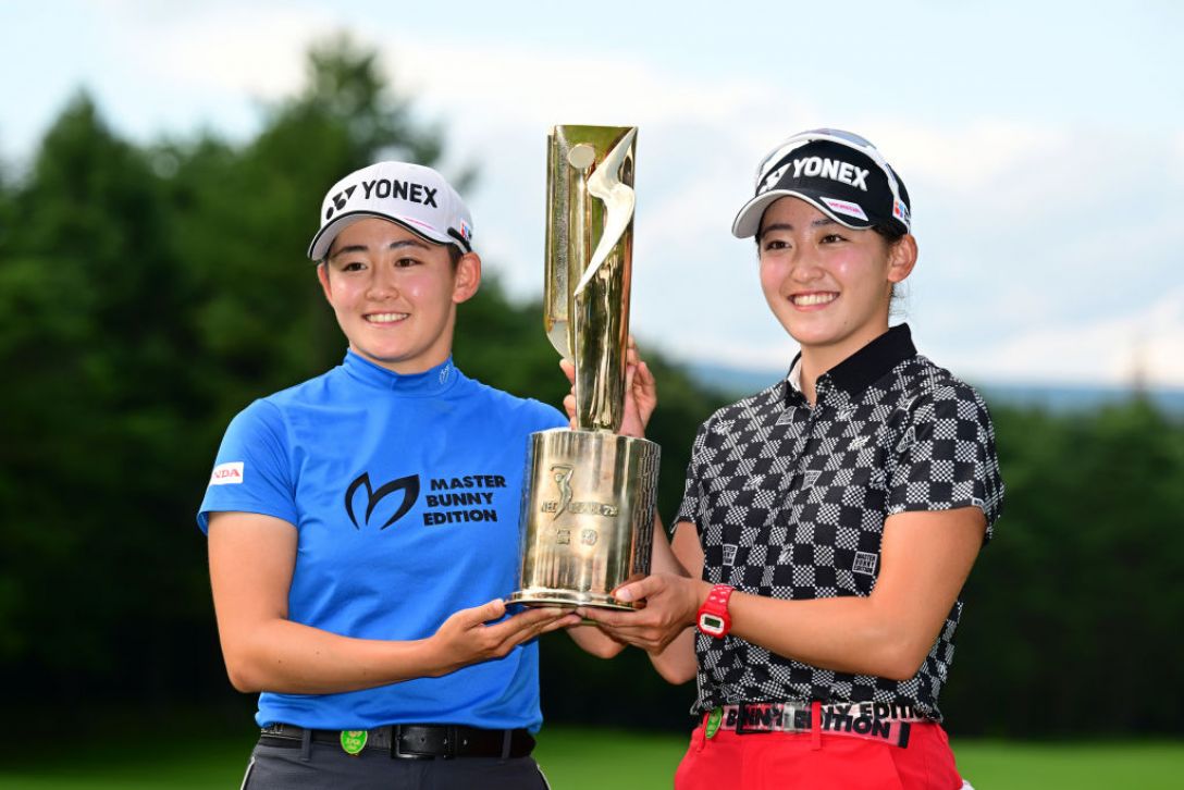 NEC軽井沢72ゴルフトーナメント　最終日　岩井明愛　岩井千怜　＜Photo：Atsushi Tomura/Getty Images＞