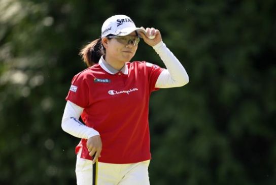 勝みなみが首位発進、畑岡奈紗は1差3位