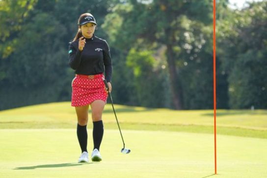 ルーキー2人が躍動 六車日那乃、加藤麗奈が首位スタート