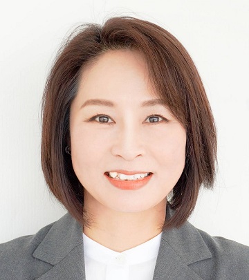 小出 昌代