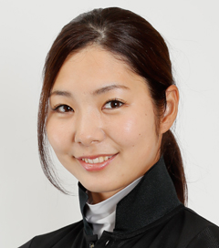 山里 愛