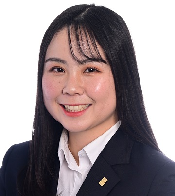 Momo Hosaka